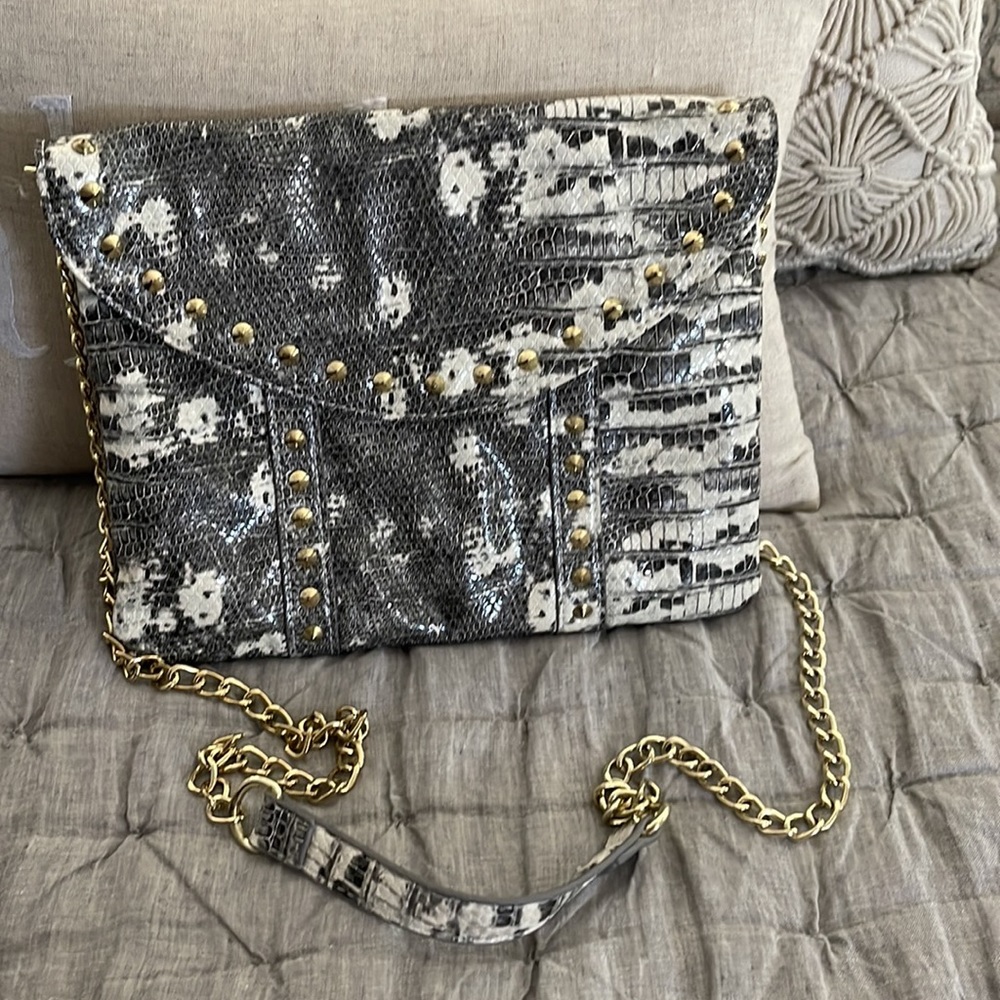 Steven by Steve  Madden Cross body bag.